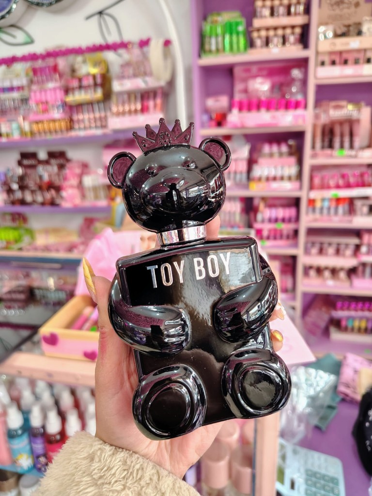 Perfume toy boy