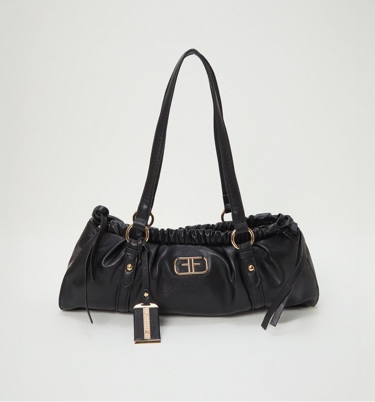 Bolso negro tipo hobo