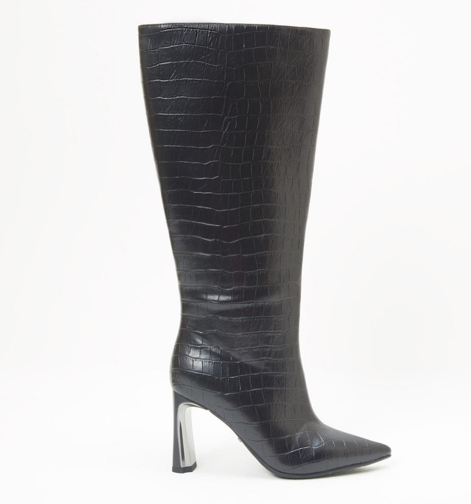 Botas negras tipo caña alta