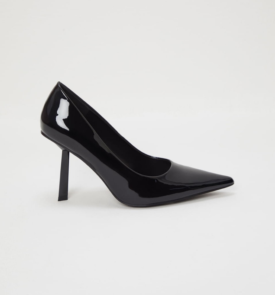 Stilettos negros brillantes