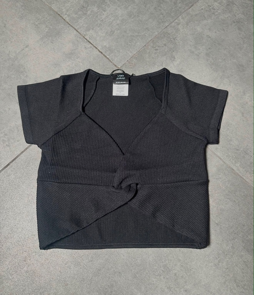 Crop top negro