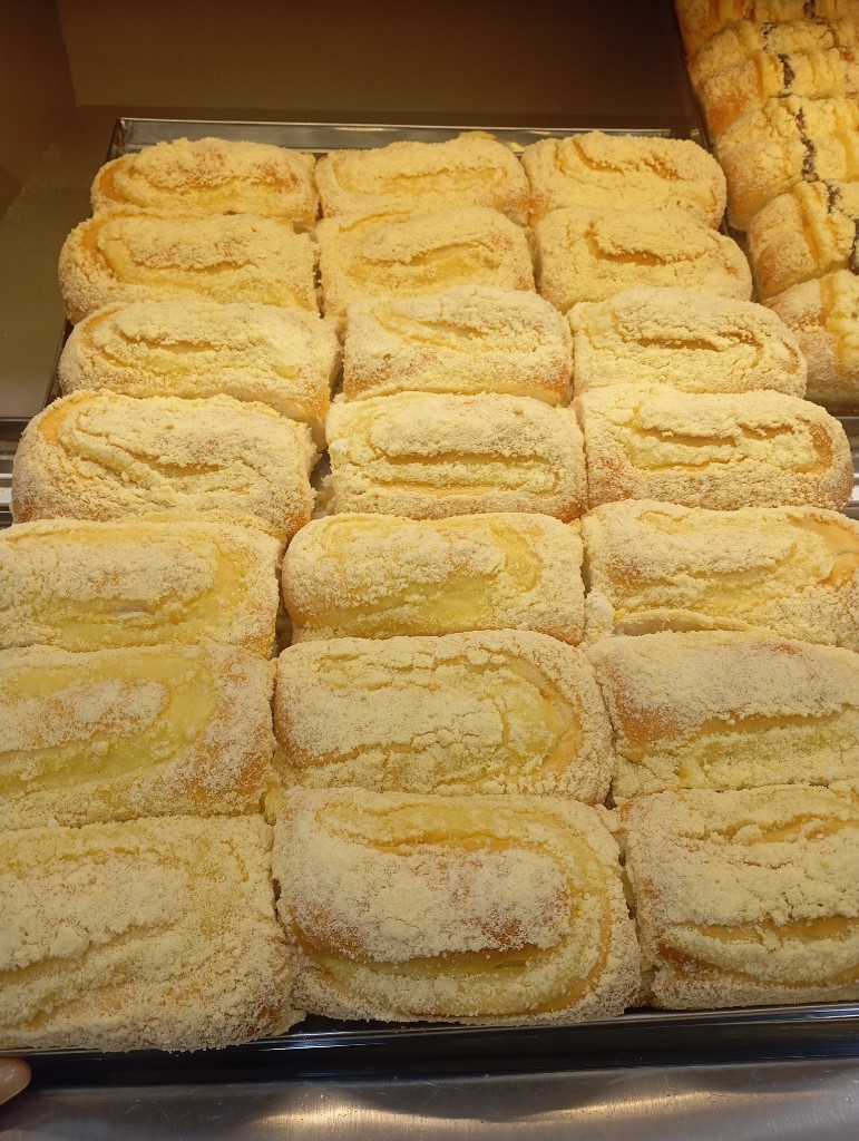 Pão doce de farofa