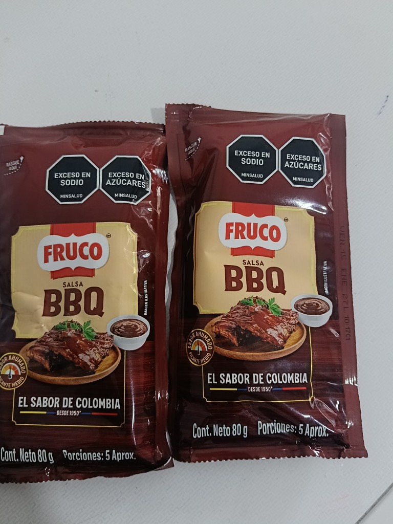 salsa BBQ display