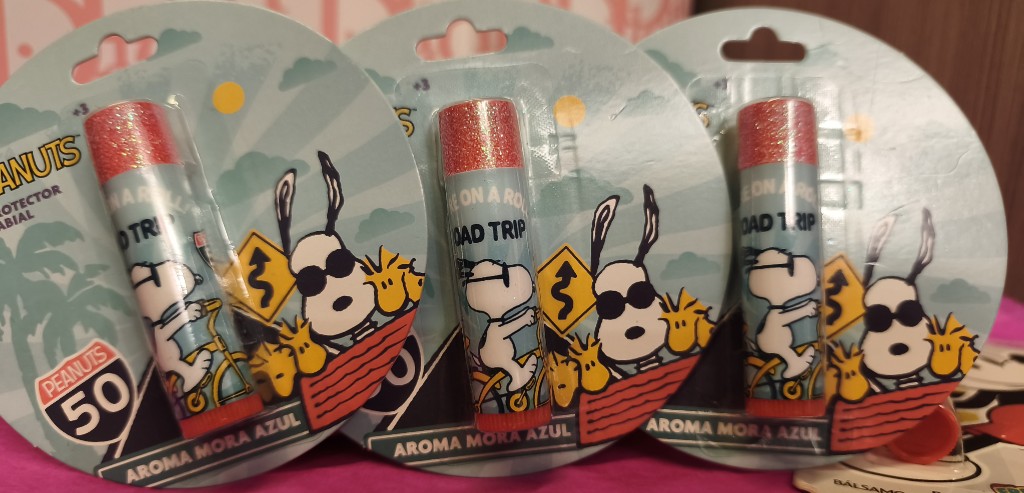 Brillo Labial Snoopy sabor Mora Azul