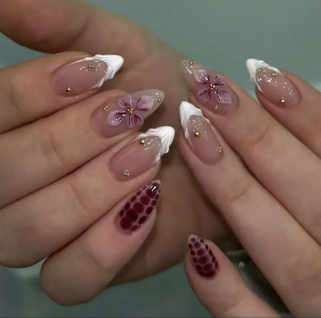 10 Uñas postizas flor rojo G.