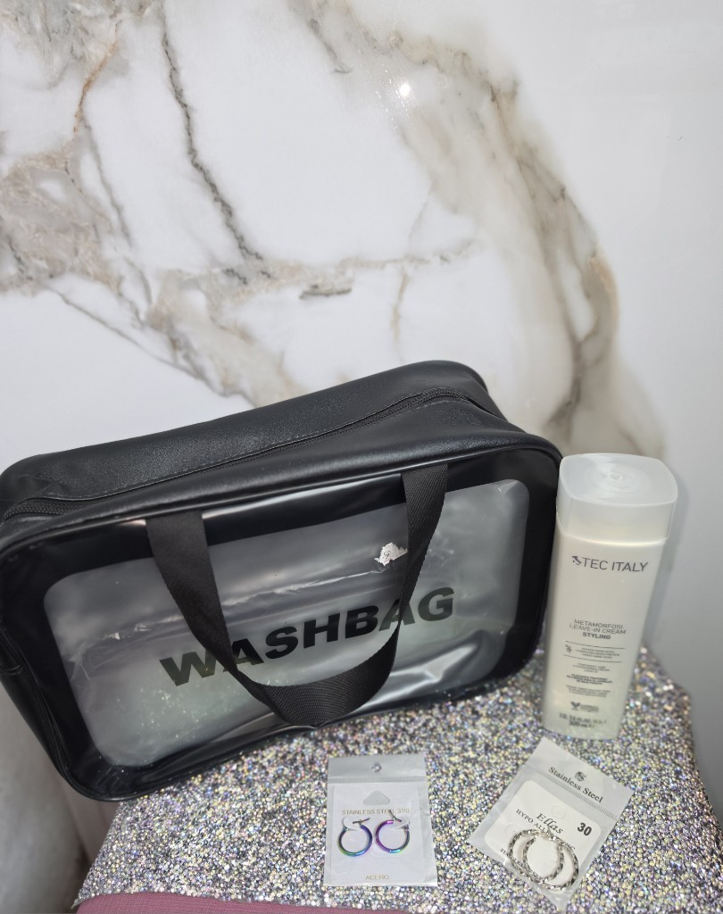 Cosmetiquera o para jalar productos vienen tres unidades