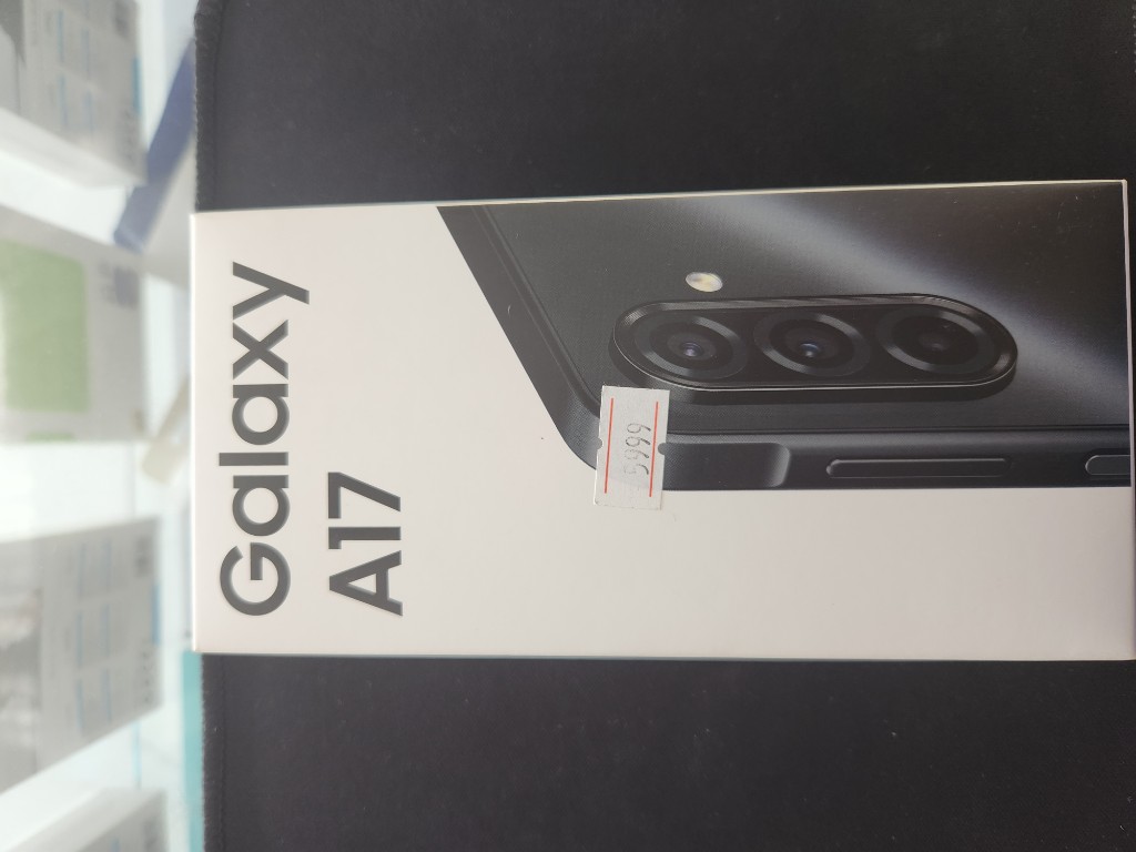 Samsung Galaxy A17.  128gb 4Ram