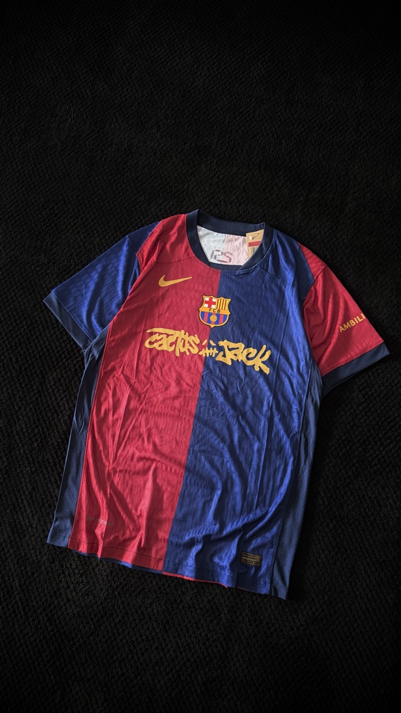 Barcelona x Traviss Scott