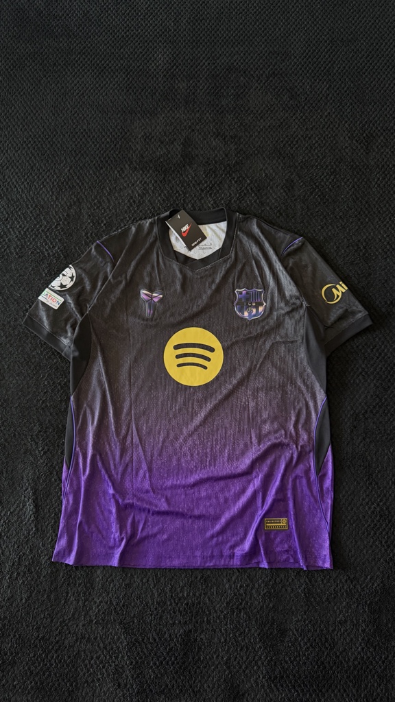 Barcelona alt 26/27