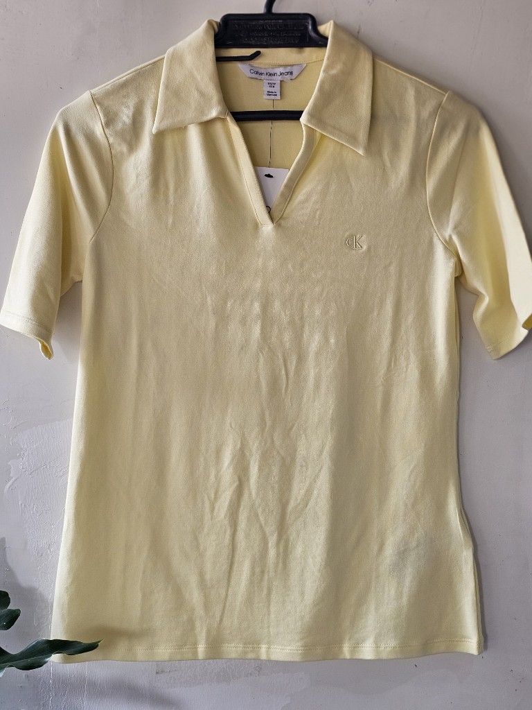 Camiseta calvin klein amarilla