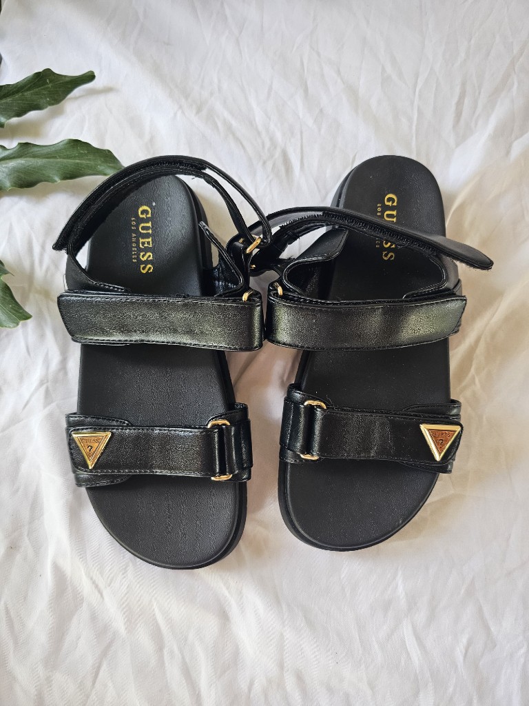 Sandalias  negra guess