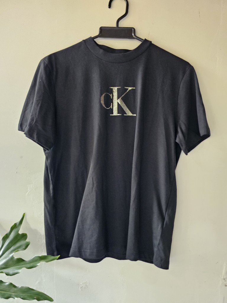 Camiseta calvin klein negra