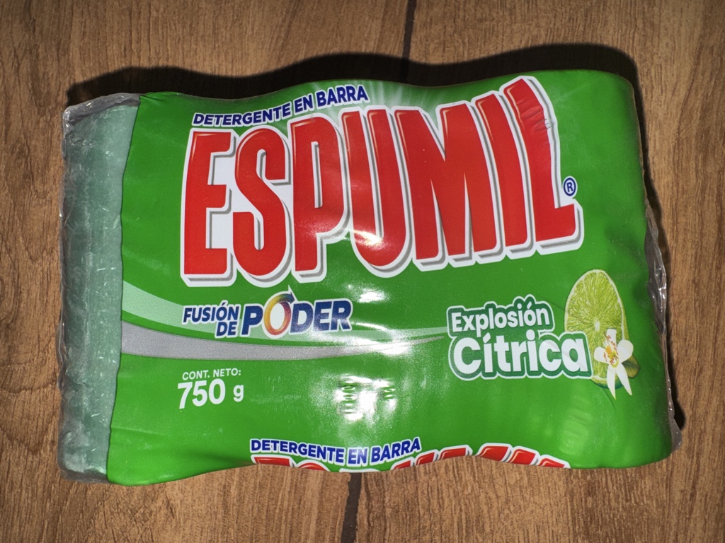 Espumil detergente en barra cítrico. 750g (caja de 8 Pqt)
