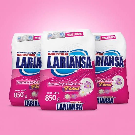 Lariansa detergente en polvo floral 850g