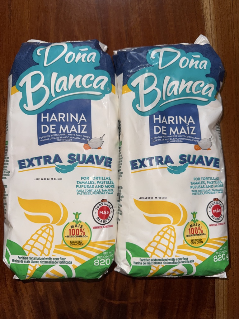 Doña Blanca harina de maíz 820g (fardo de 10 und)