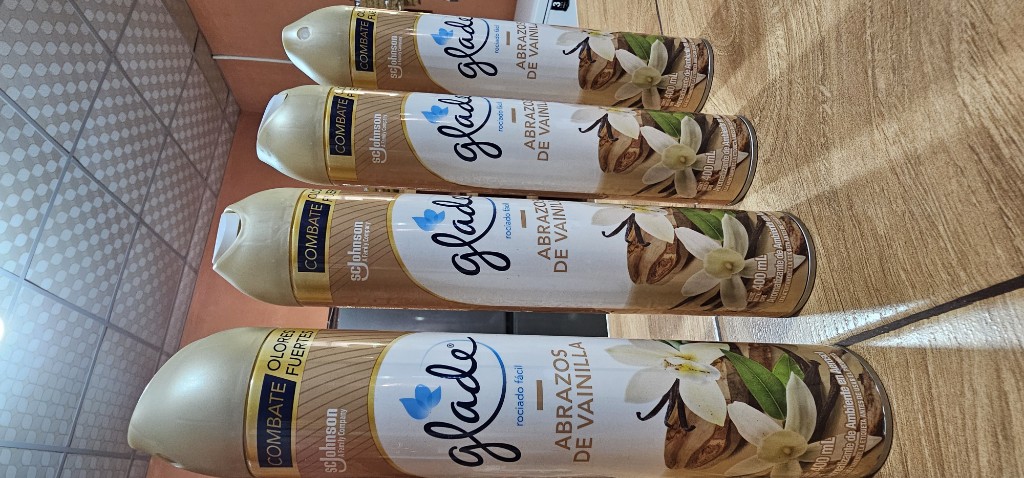 Glade Abrazo de Vainilla 400ml