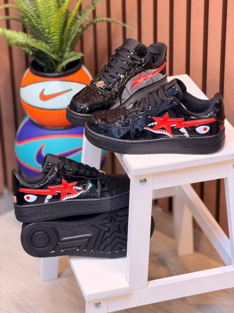 Bape negra roja