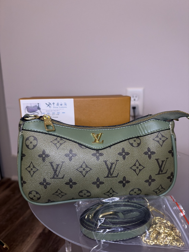 Bolso LV pequenos
