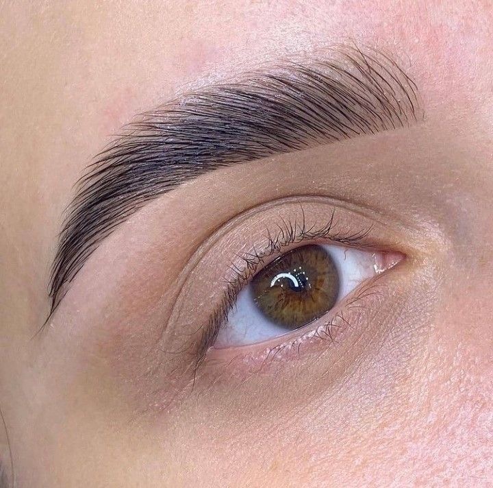 Brow lamination + henna