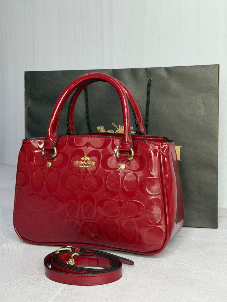 Coach rojo y negra  cartera