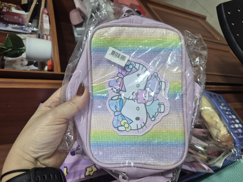 Hello Kitty cartuchera lila