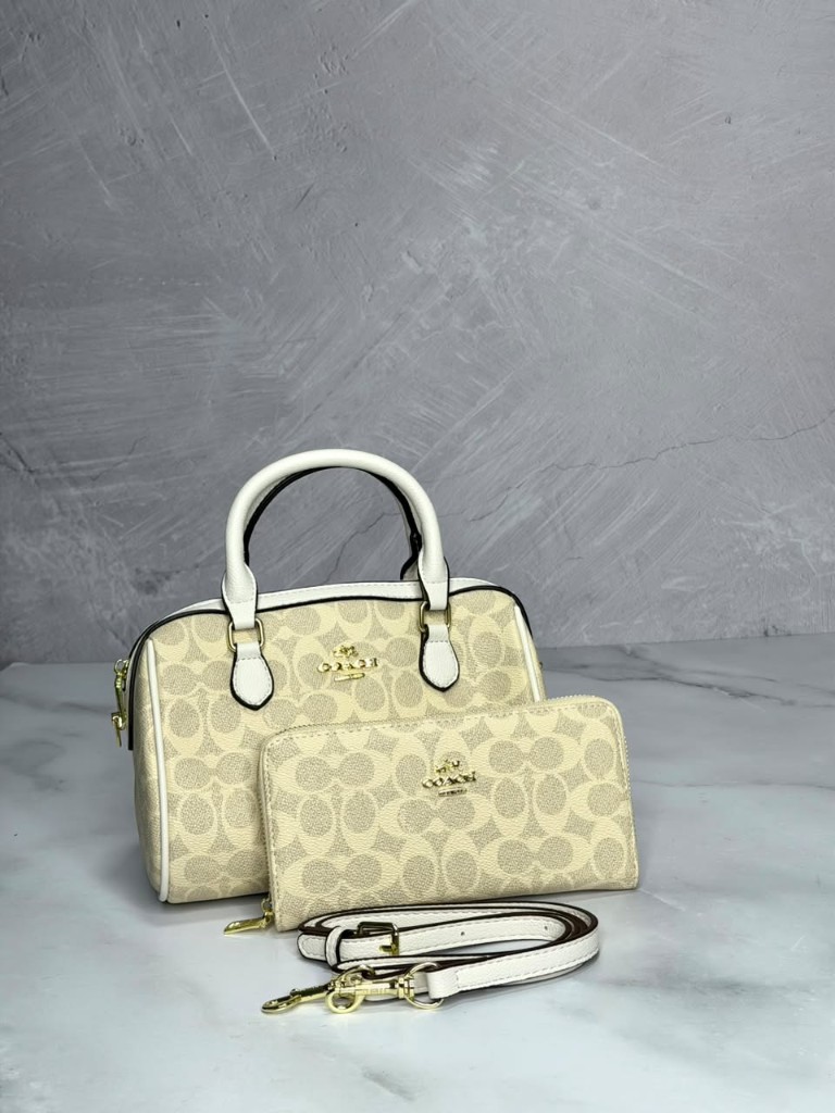Coach cartera beige 2 piezas