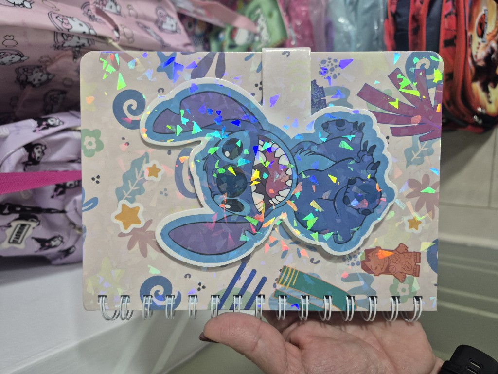 Libreta Stitch holografica