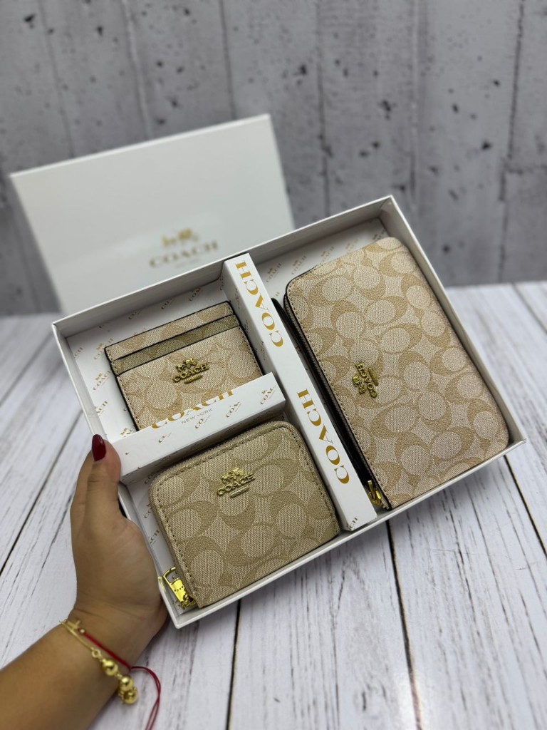 Coach monedero beige