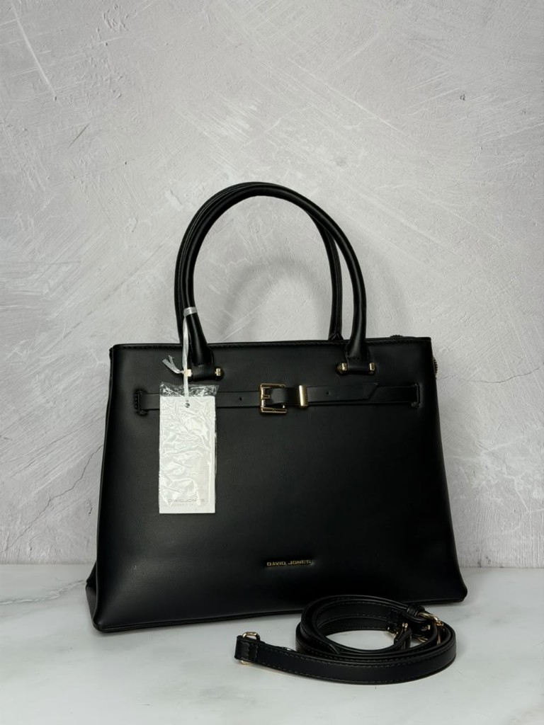 David Jones cartera negra