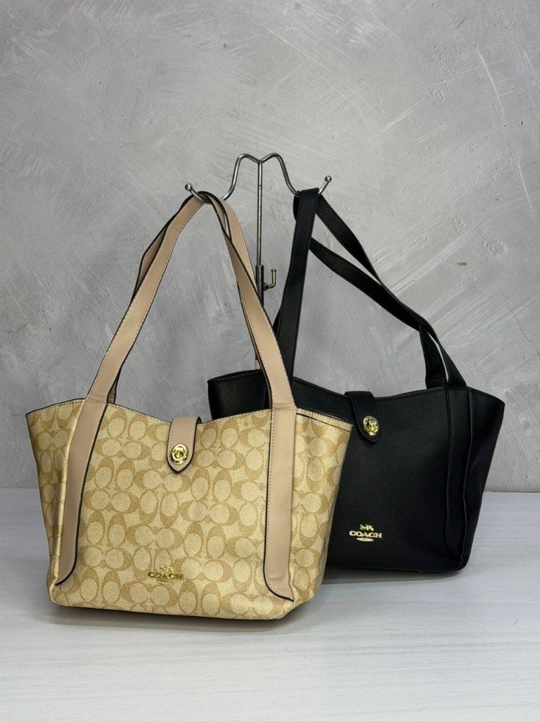 Coach cartera beige y negra