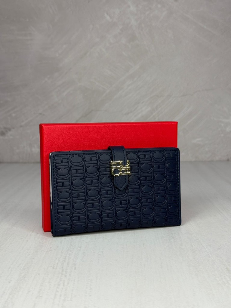Cartera CH azul marino