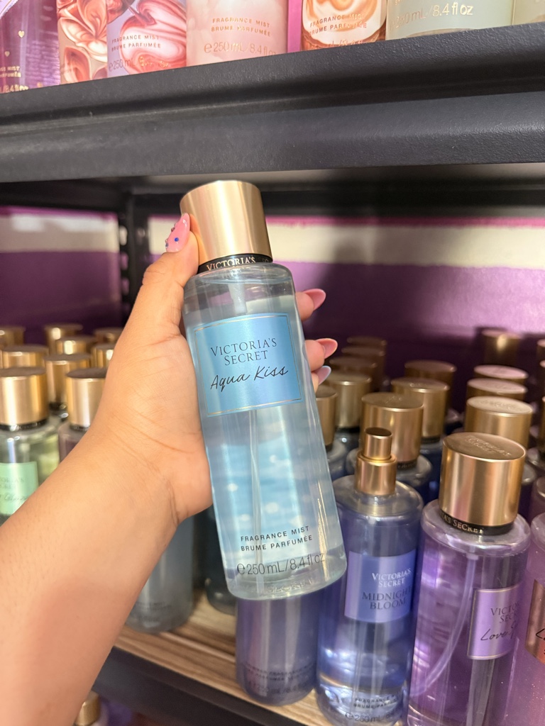Aqua kiss