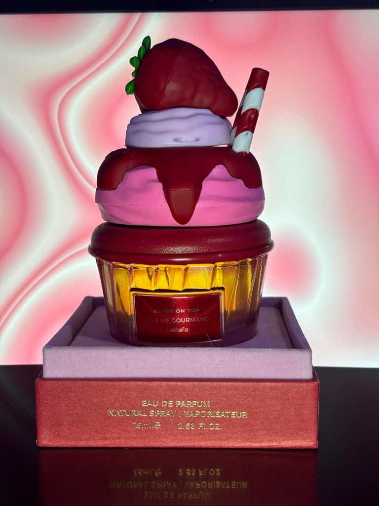 Lattafa Berry On Top perfume