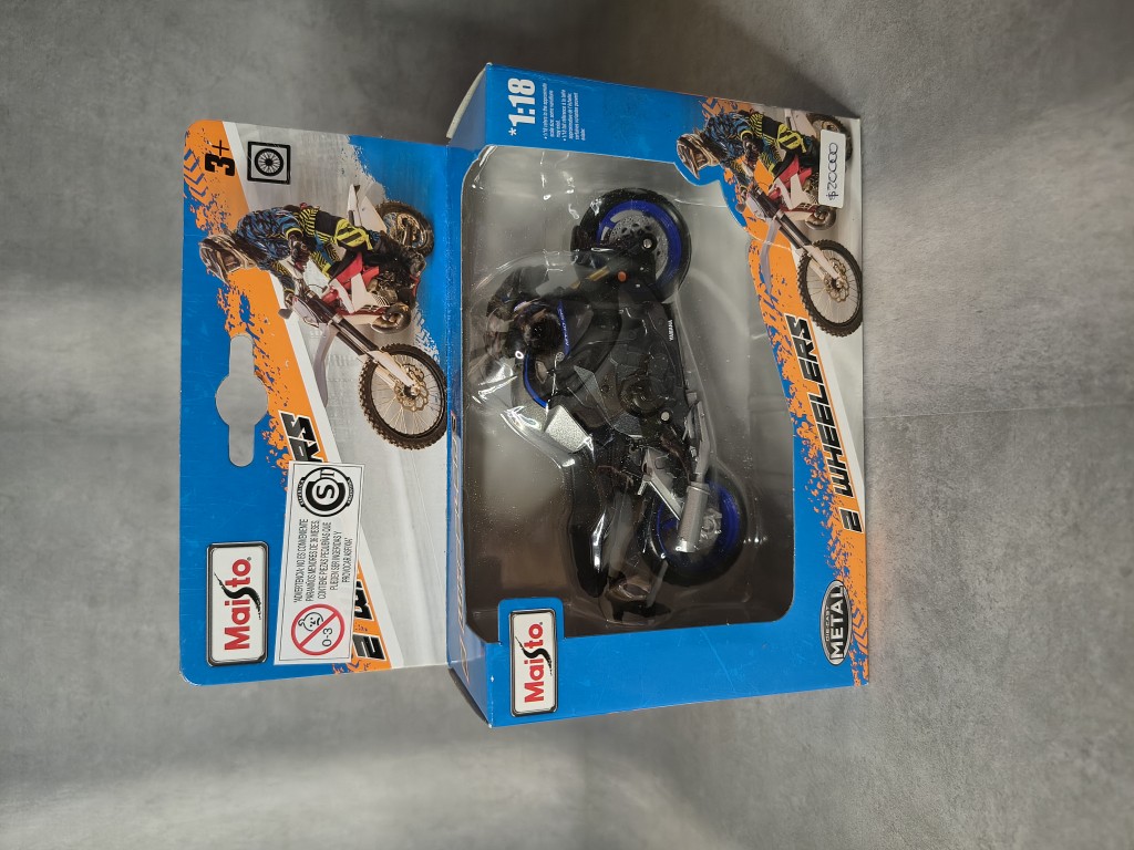 Maisto moto Yamaha 1:18