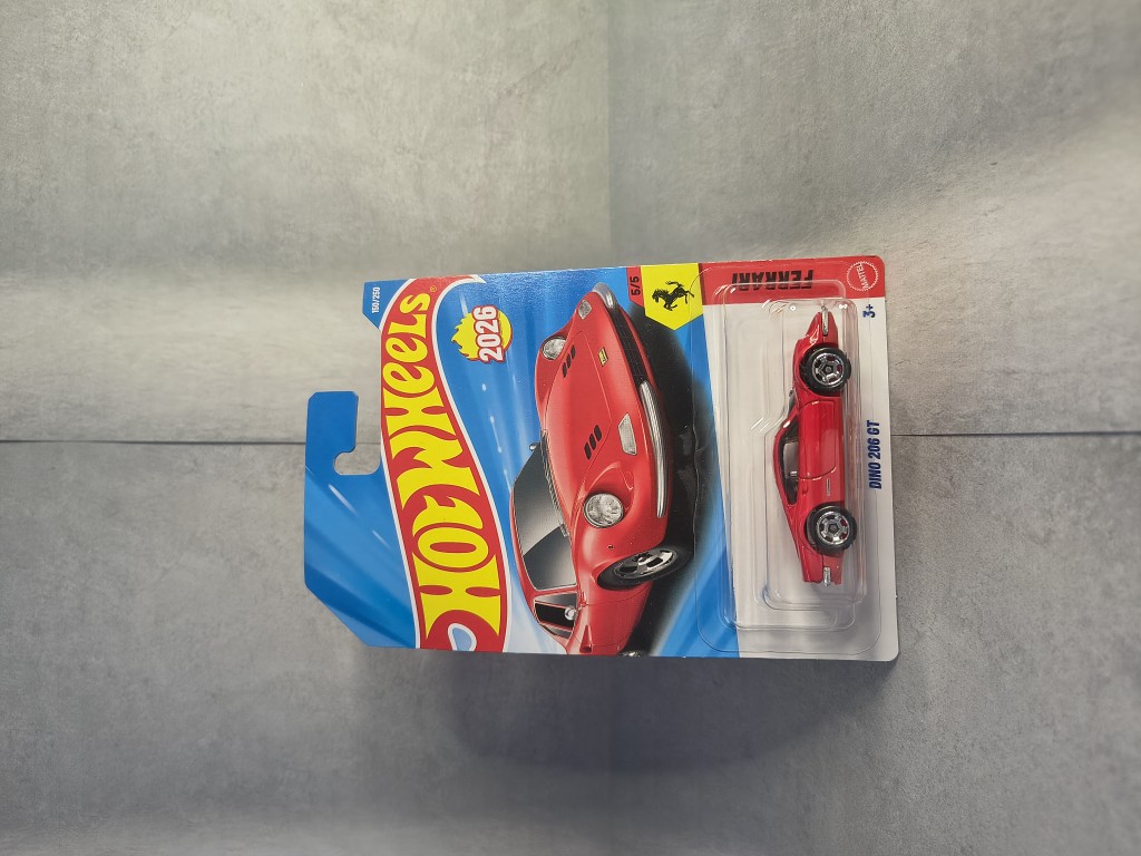 Hot Wheels Ferrari Dino 206 GT rojo