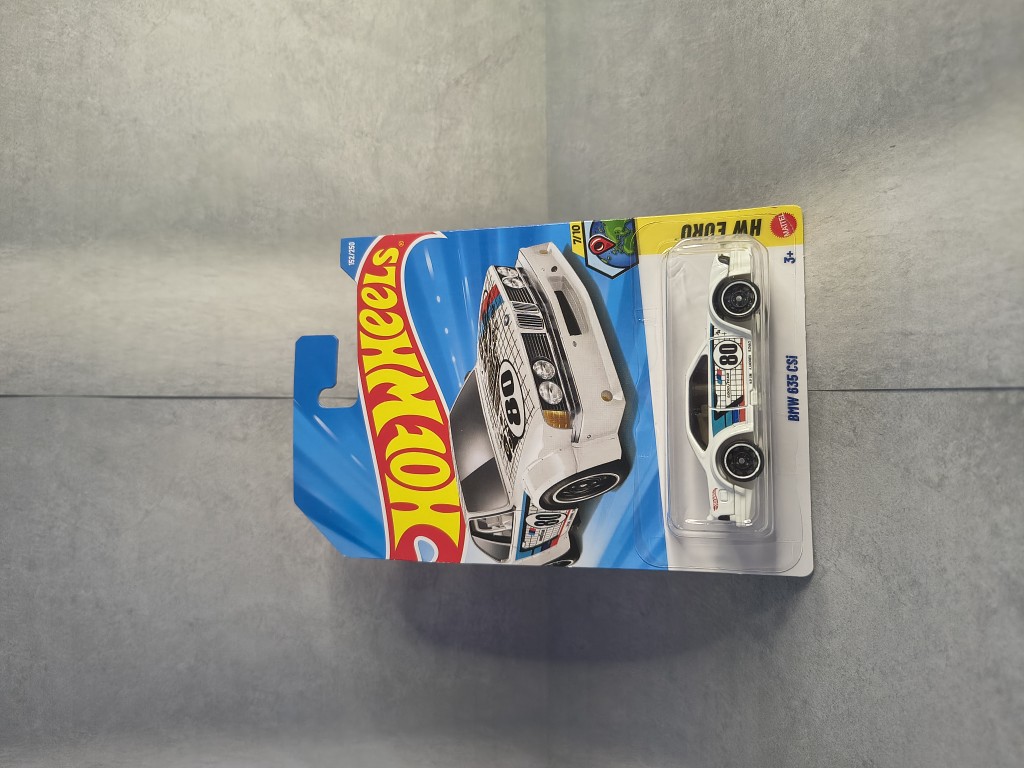 Hot Wheels BMW 635 CSi blanco