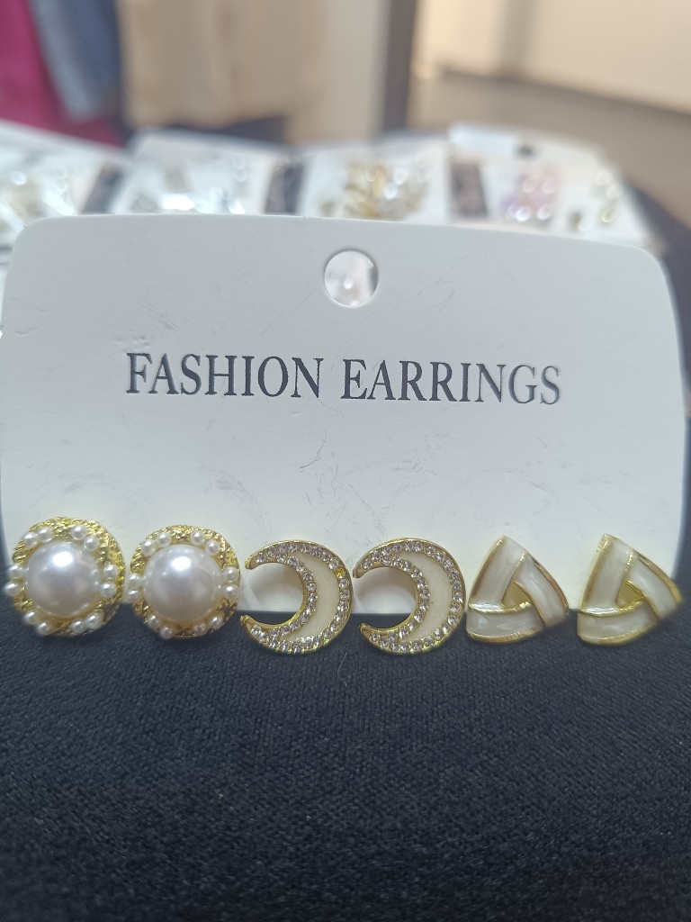Aretes dama