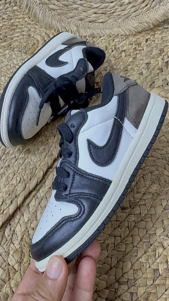 Jordan 1 Retro Low OG Mocha (TD)