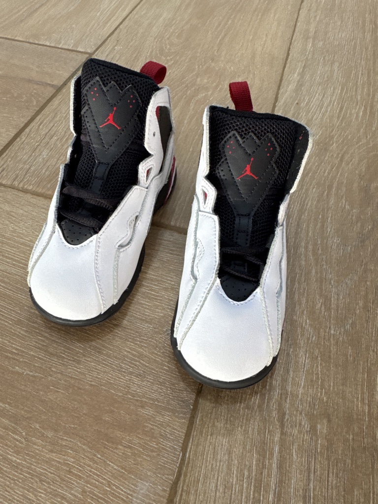 Jordan True Flight White Varsity Red Black (TD)