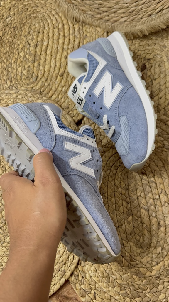 New Balance 574 Carolina Blue