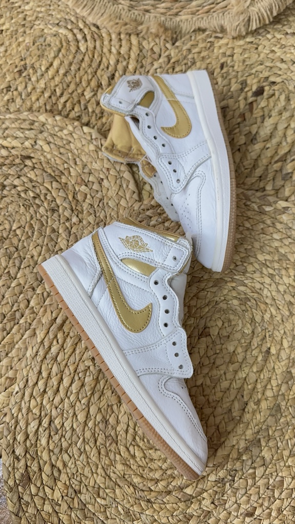 Jordan 1 Retro High OG Metallic Gold (PS)