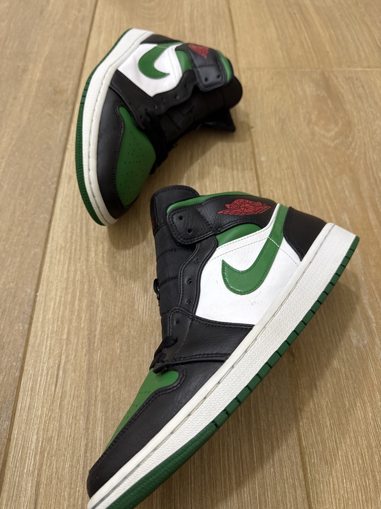 Jordan 1 Mid Green Toe