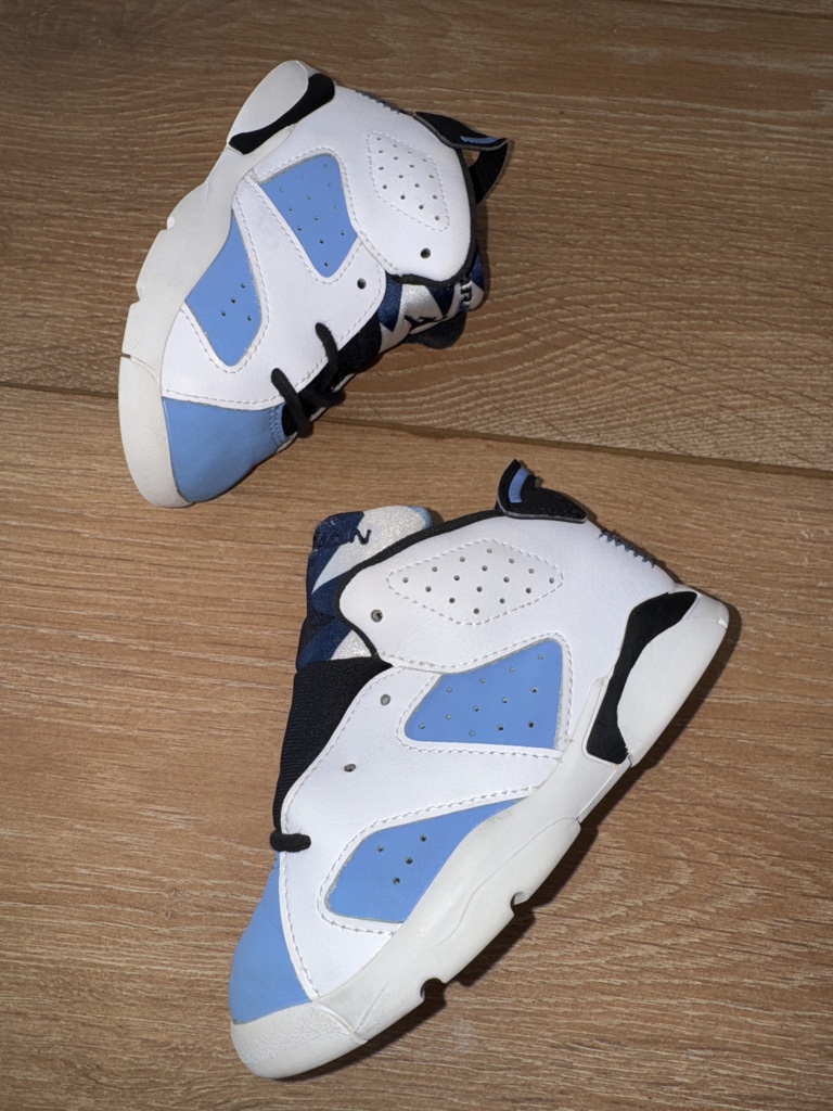 Jordan 6 Retro UNC (2022) (TD)