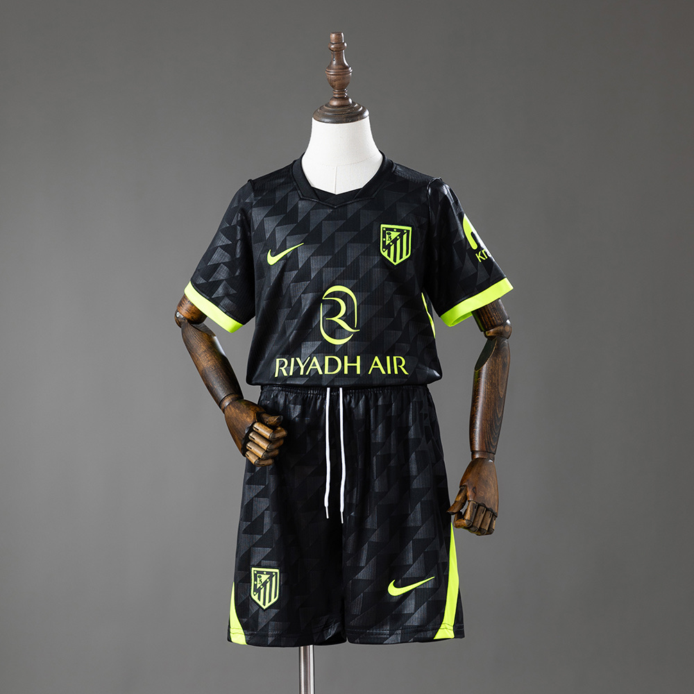 Atlético de Madrid uniforme negro