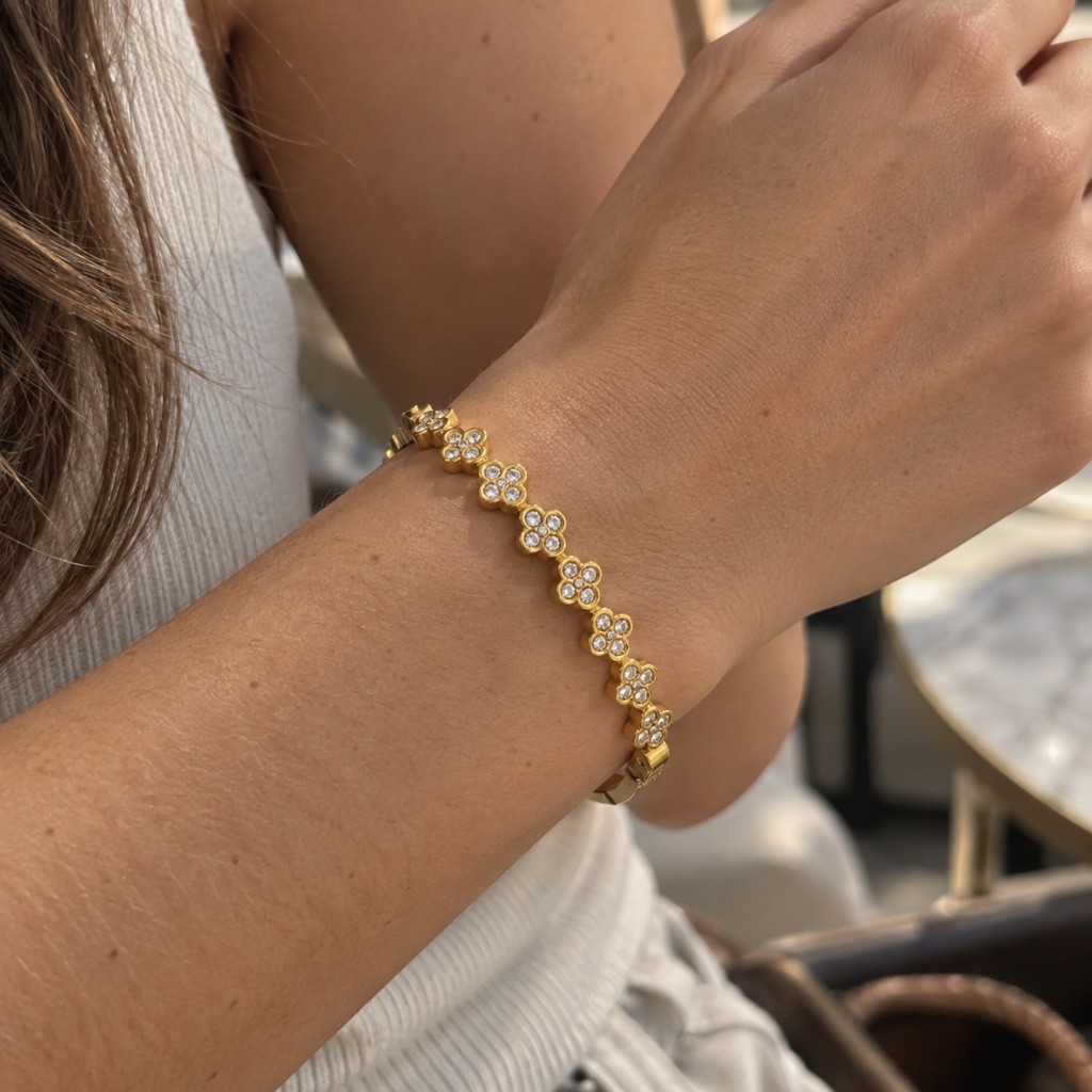86028-BRAZALETE DORADO CON TREBOL DE PIEDRAS