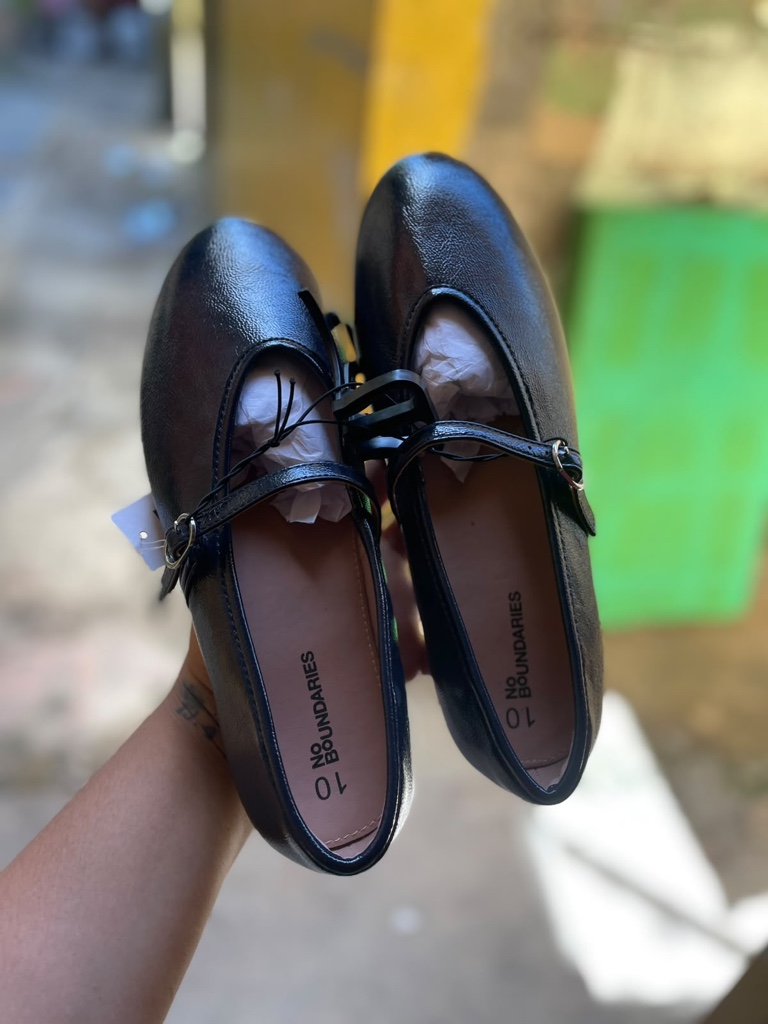 Zapato infantil negro