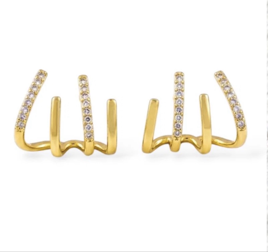 Brinco dourado com pedras
