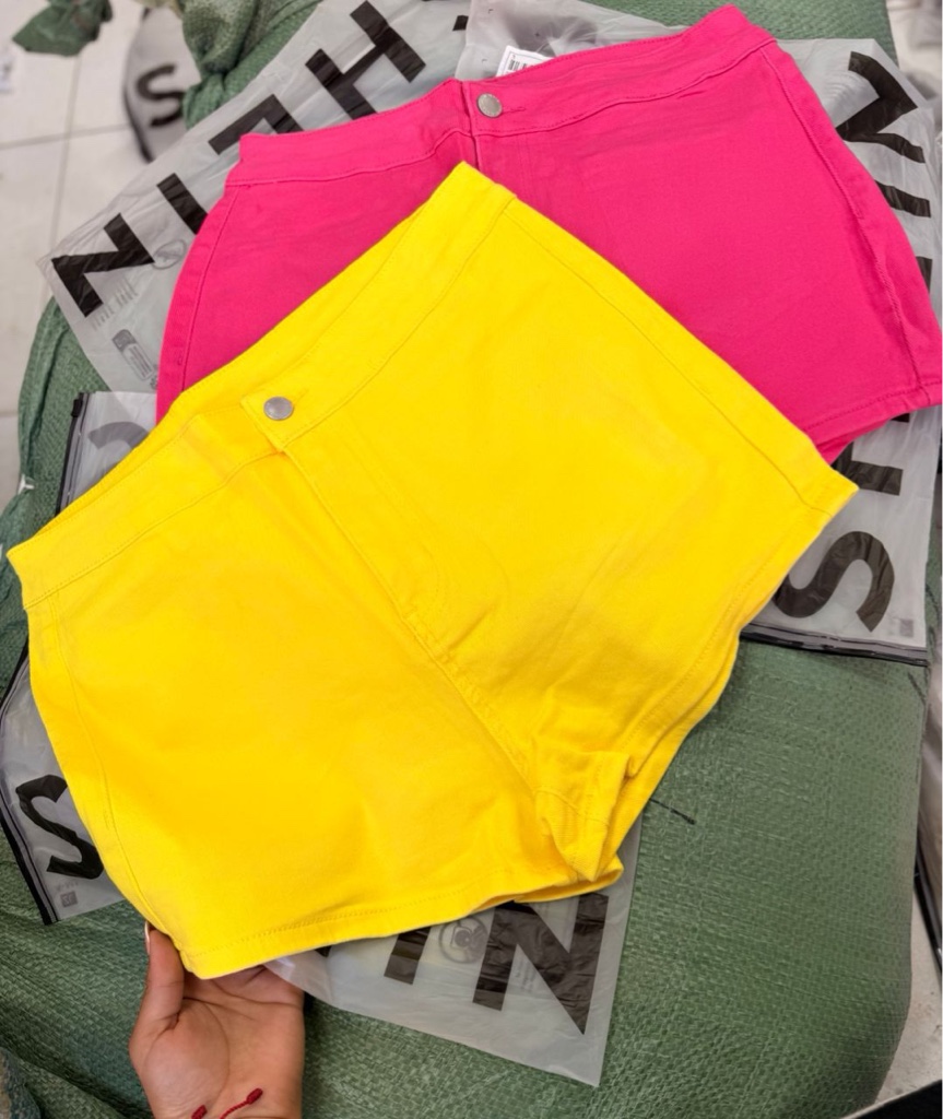 Short corte alto