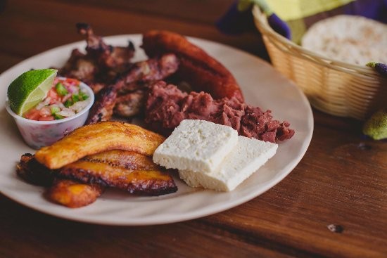 Plato Tipico