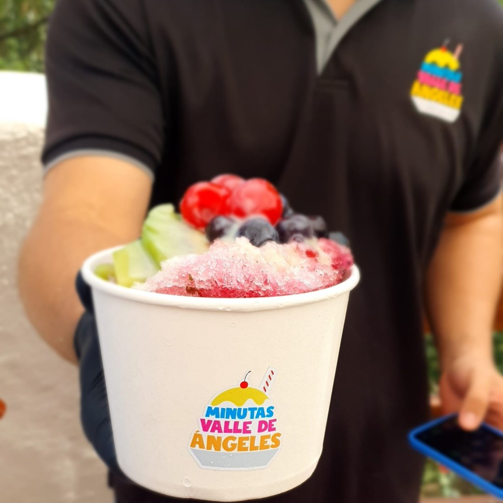 Minuta de 3 frutas y leche condesada